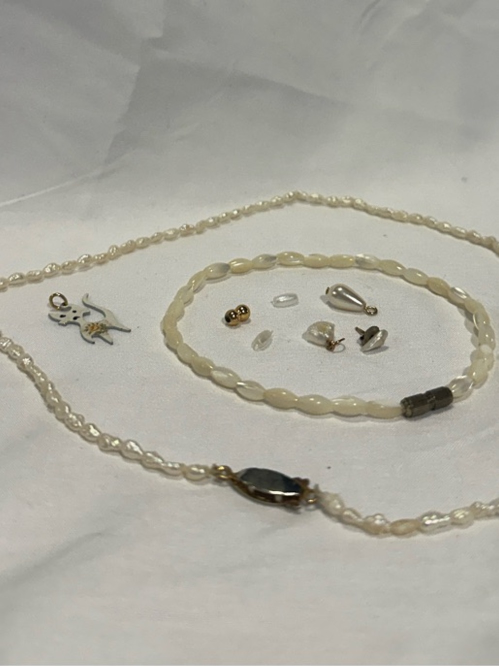Delicate Cream Beaded Necklace and Bracelet Set